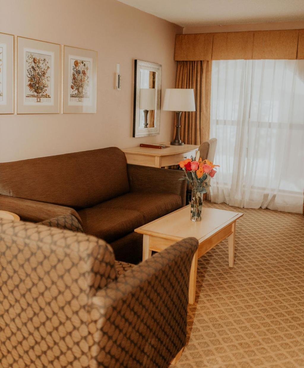 Wallace Inn Eksteriør bilde